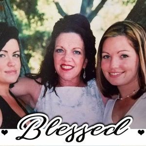 Meet your Posher, Laurie